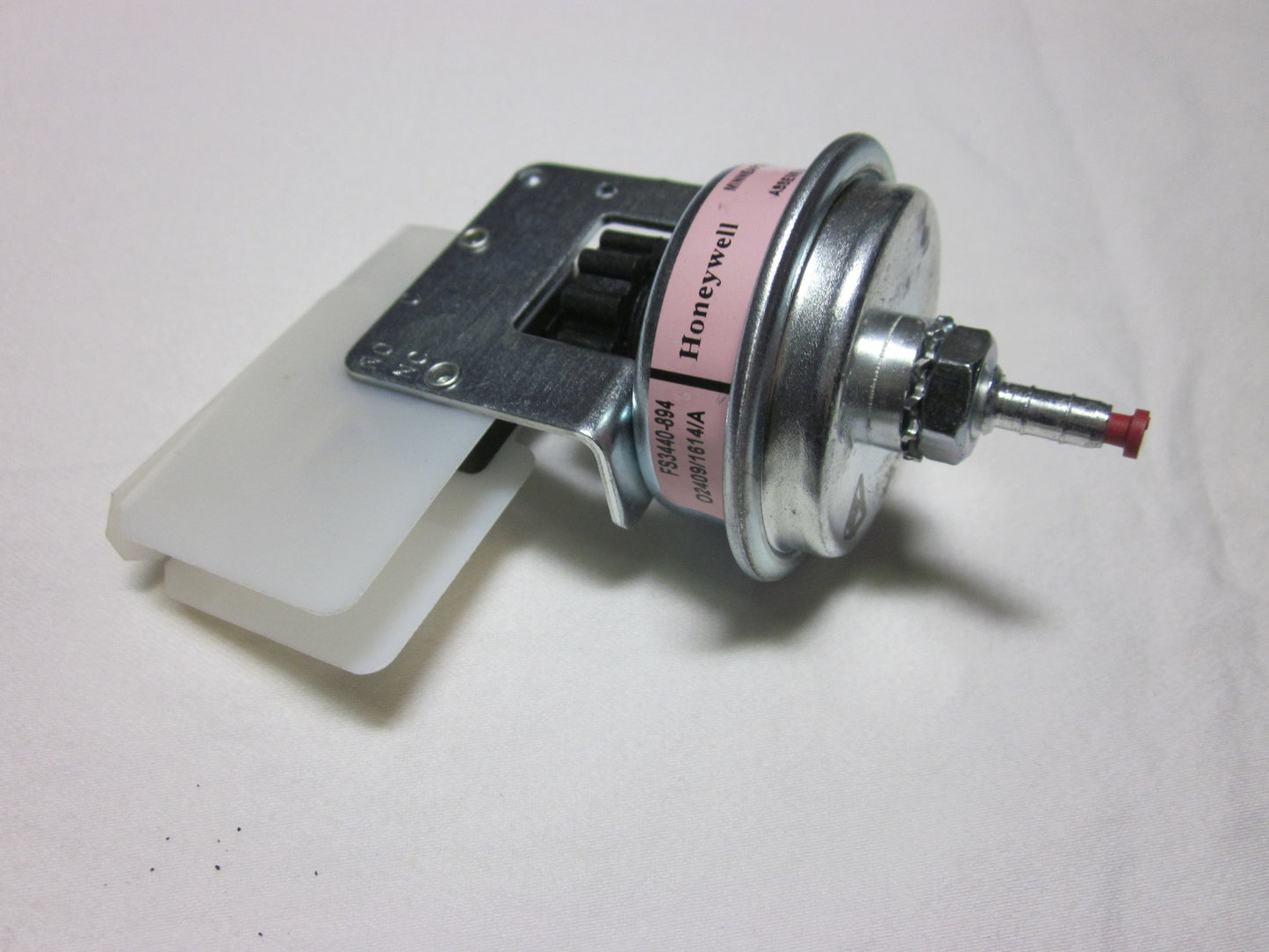 Reznor Pressure Switch- Air: 104842