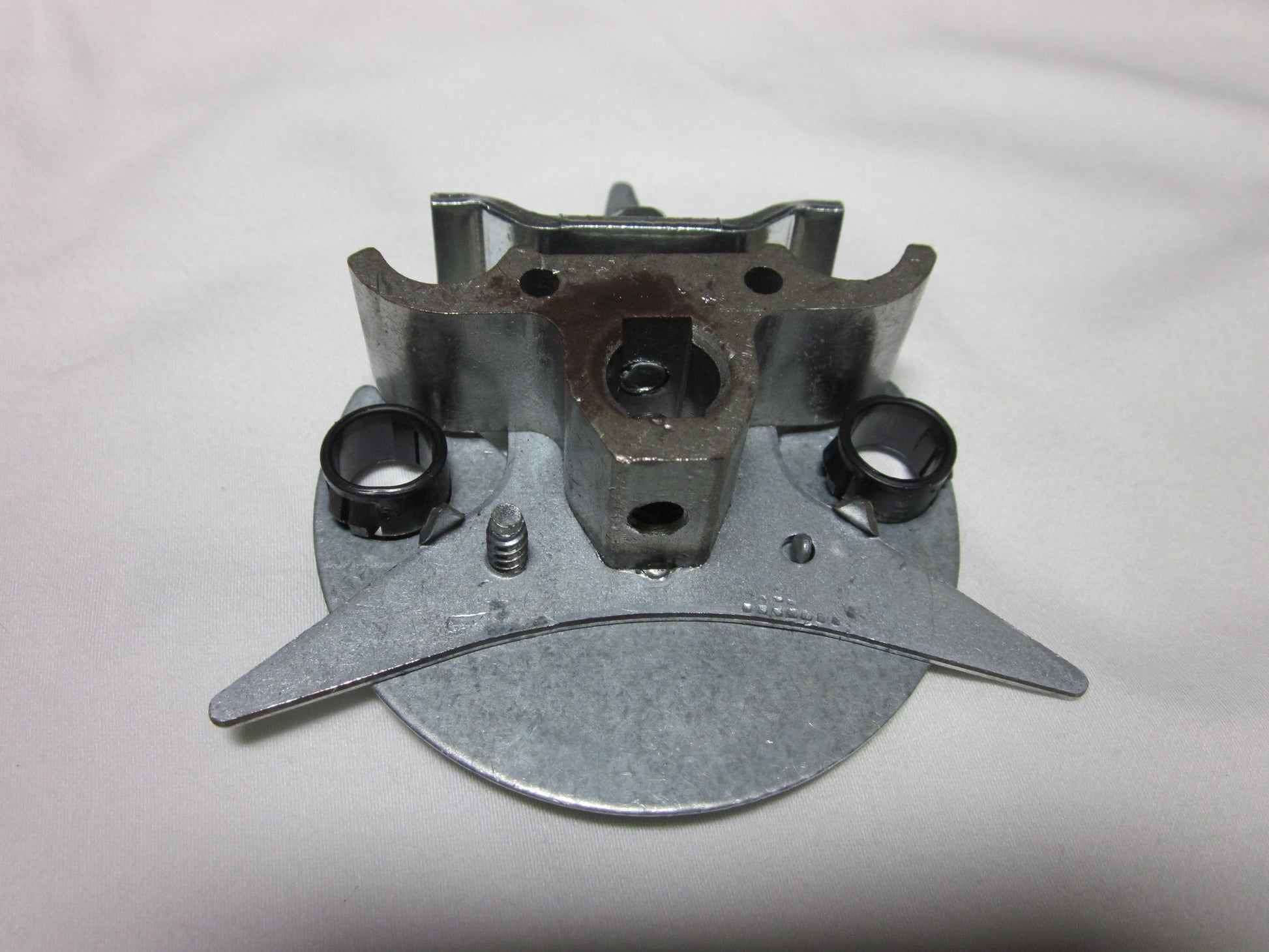 Reznor Static Plate w/ Electrode Clamps: 106176